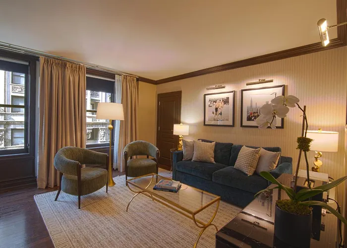The Iroquois Times Square, A Small Luxury Hotel